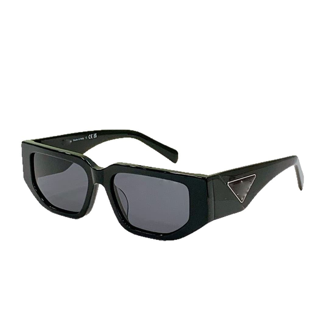 Black frame, black lens