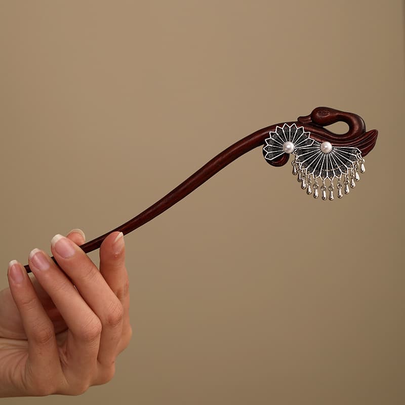 A83 Swan Dance [Natural Rosewood]]