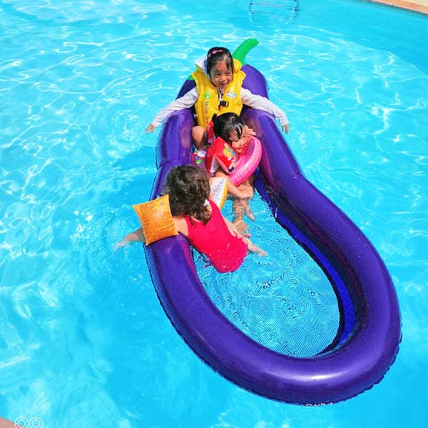 Cross-border spot adult children water drifting large inflatable eggplant floating row sea floating bed grid swimming ring toy