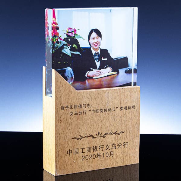 Solid Wood Trophy Making Wooden Diamond Medal Creative Engraving Photo Franchise Agent Authorization Card Award Souvenir
