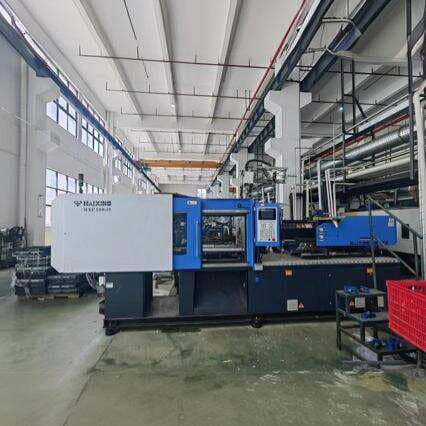 Used Injection Molding Machine to Make Ningbo Starfish Injection Molding Machine 160 Ton Servo Injection Molding Machine