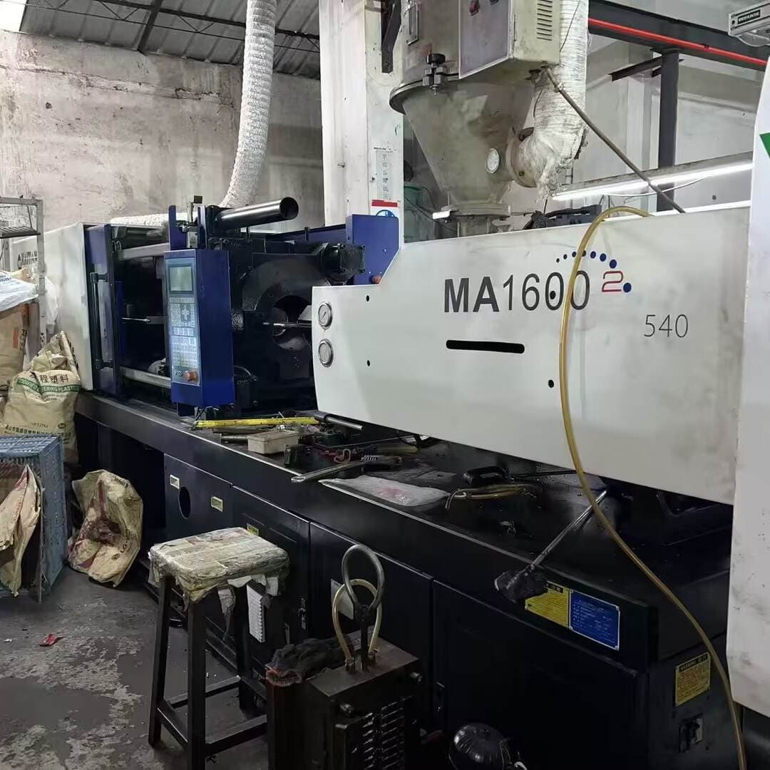 İşlənmiş Haitian 160 tonluq servo mühərrikli PVC fişlər üçün injeksiya qəlibləmə maşını