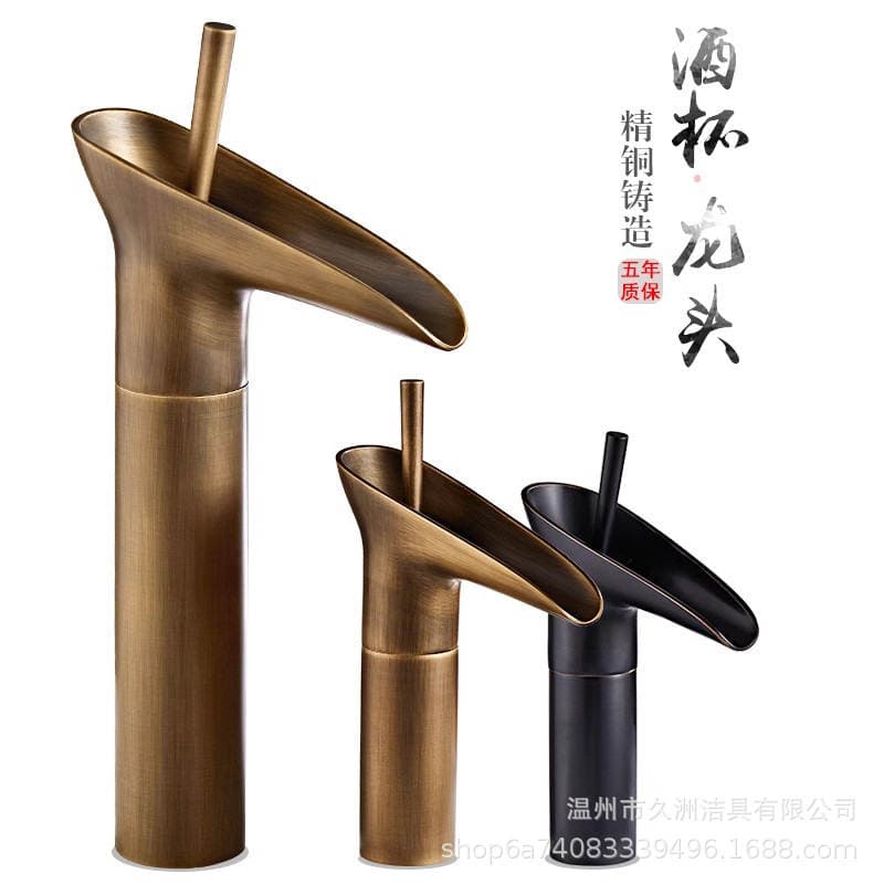 All-Copper Antique-Style Single-Hole Hot and Cold Water Faucet for Countertop Basin, Bathroom Washbasin, Sink, and Under-Counter Basin