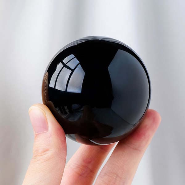 Cilalanmış obsidian kristal topu, Feng Shui və ya Enerji daşı, Yeddi Ulduz Düzülüşü